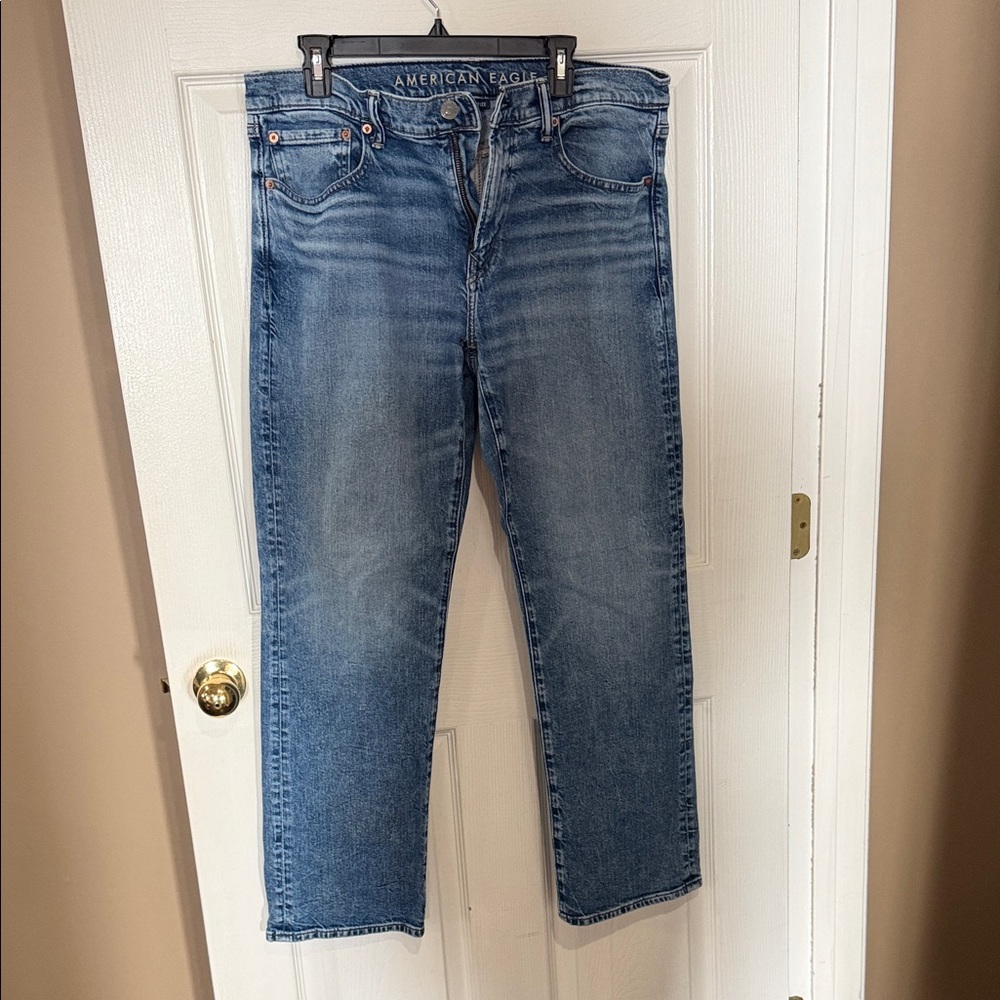 American Eagle Outfitters Men's Classic Blue bootcut Jeans
